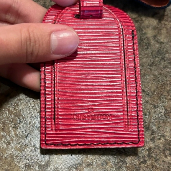 SOLD***Authentic Louis Vuitton EPI ~ Red Leather Luggage Tag - Picture 2 of 4